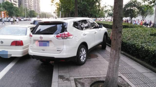 被贴了罚单怎么操作不用交罚款,被贴罚单必须去交警处理吗