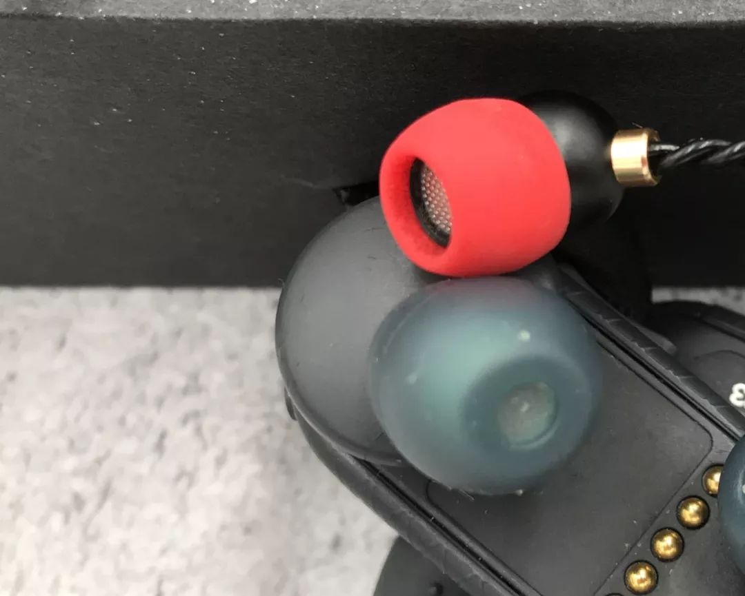 适合送给女生高颜值耳机,女士礼物高档实用耳机