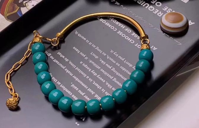 绿松石手盘后再用手套盘可以吗,蓝色绿松石后期盘玩效果什么样