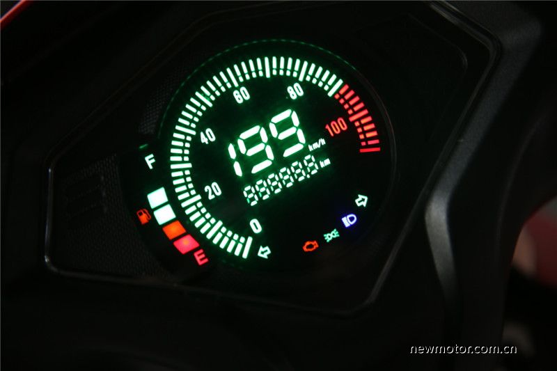 雅马哈和铃木的uu125踏板哪个好,125踏板雅马哈和豪爵怎么选