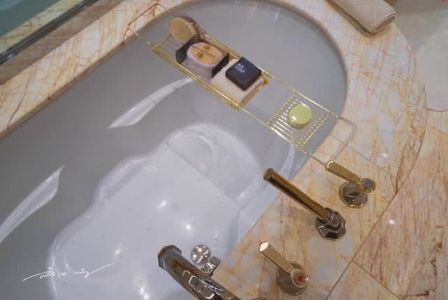 澳门总共有几个豪华酒店,澳门的酒店是全世界最多的吗