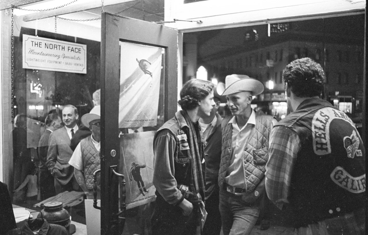 thenorthface联名kaws卫衣,thenorthface联名tm