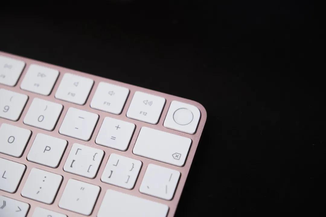 苹果新款imac一体机开箱体验,苹果24寸imac上手怎么样