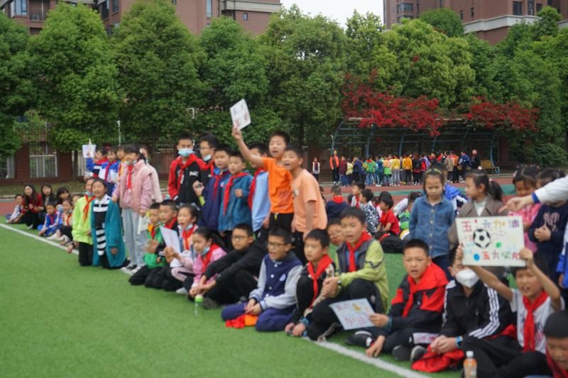 小学校园足球联赛开赛报道,成都小学校园足球联赛