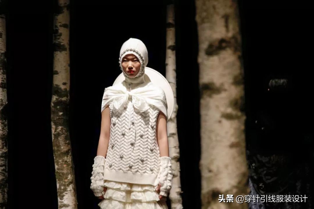 逆天羽绒服设计,moncler羽绒服成毅同款