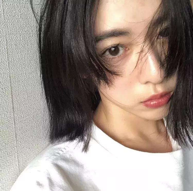 说好不哭mv为什么用三吉彩花,三吉彩花说好不哭的mv女主