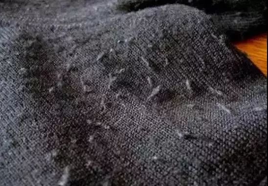 这双袜子告诉你，男人脱了鞋也可以很体面