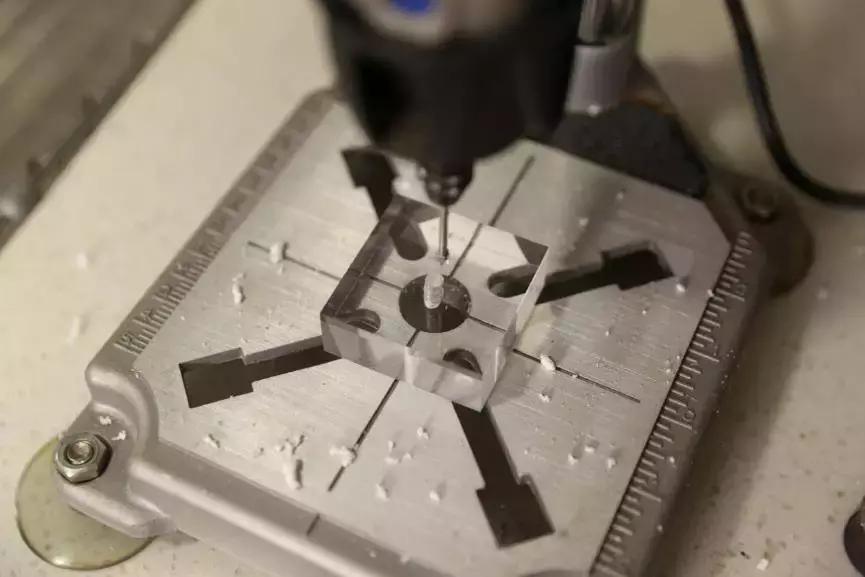 如何把手机的钢化膜拆下来,苹果手机钢化膜贴膜神器教程