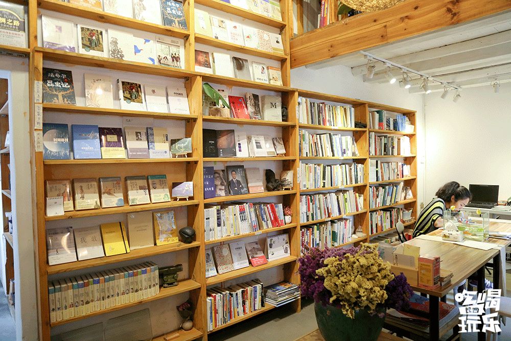 收藏!本期我们精选长沙14家宝藏书店推荐给你~