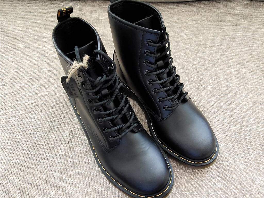 轻奢时尚男士休闲潮鞋品牌,高端品牌时尚感十足高端休闲鞋