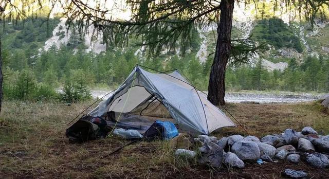 这套睡眠装备，能带你在山里走多远？