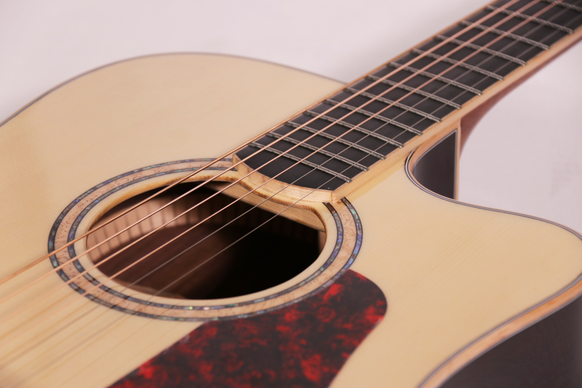 拉维斯n800dc配置,拉维斯吉他nightwish多少钱