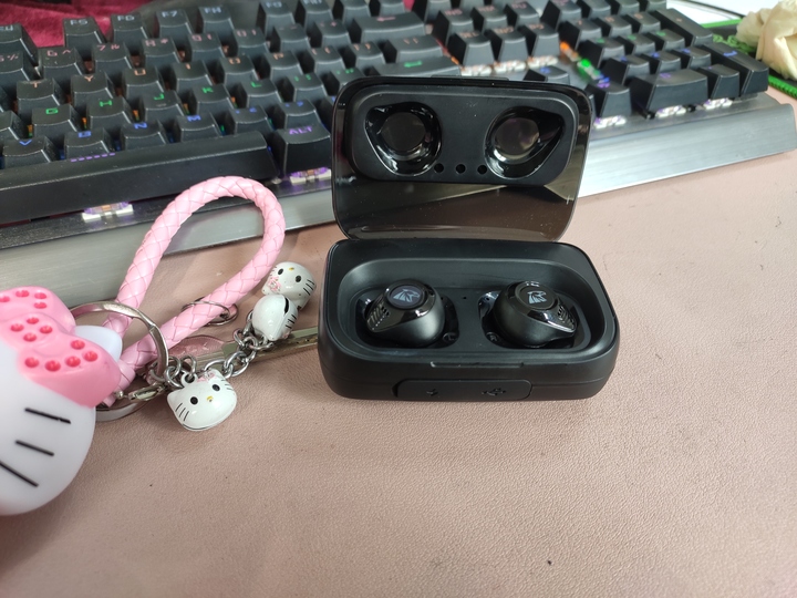 好用不超过50块钱的耳机,亿格瑞a5二代听音乐