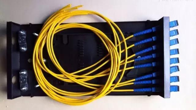 光纤终端盒盘纤教程,光纤熔接盒盘纤的示意图