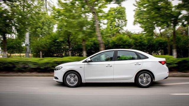 别克英朗换装1.6t发动机,别克英朗四缸的典范版