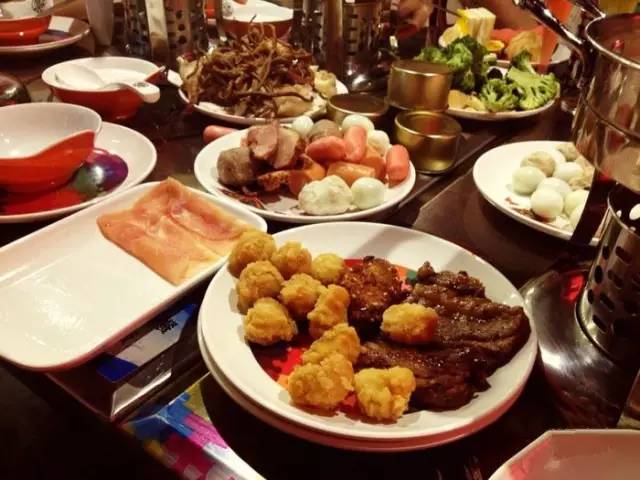武汉人均200-300自助餐厅,武汉10-15人推荐的餐厅