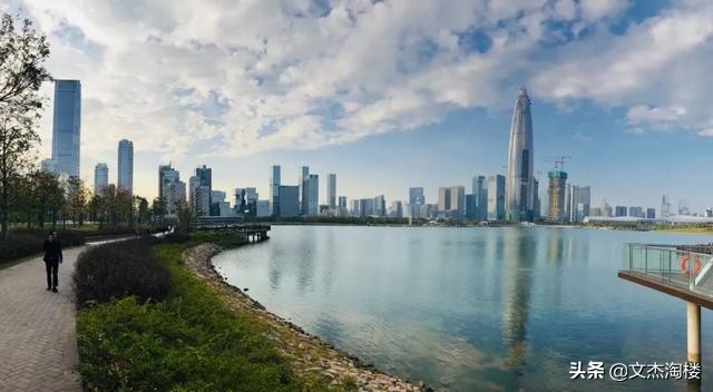 看哭了，07年后海房价才1万，深圳下一个弯道超车机会在哪？