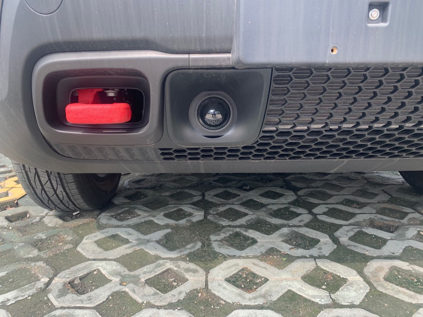 jeep指南者顶配2021,jeep指南者高性能版绕桩测试