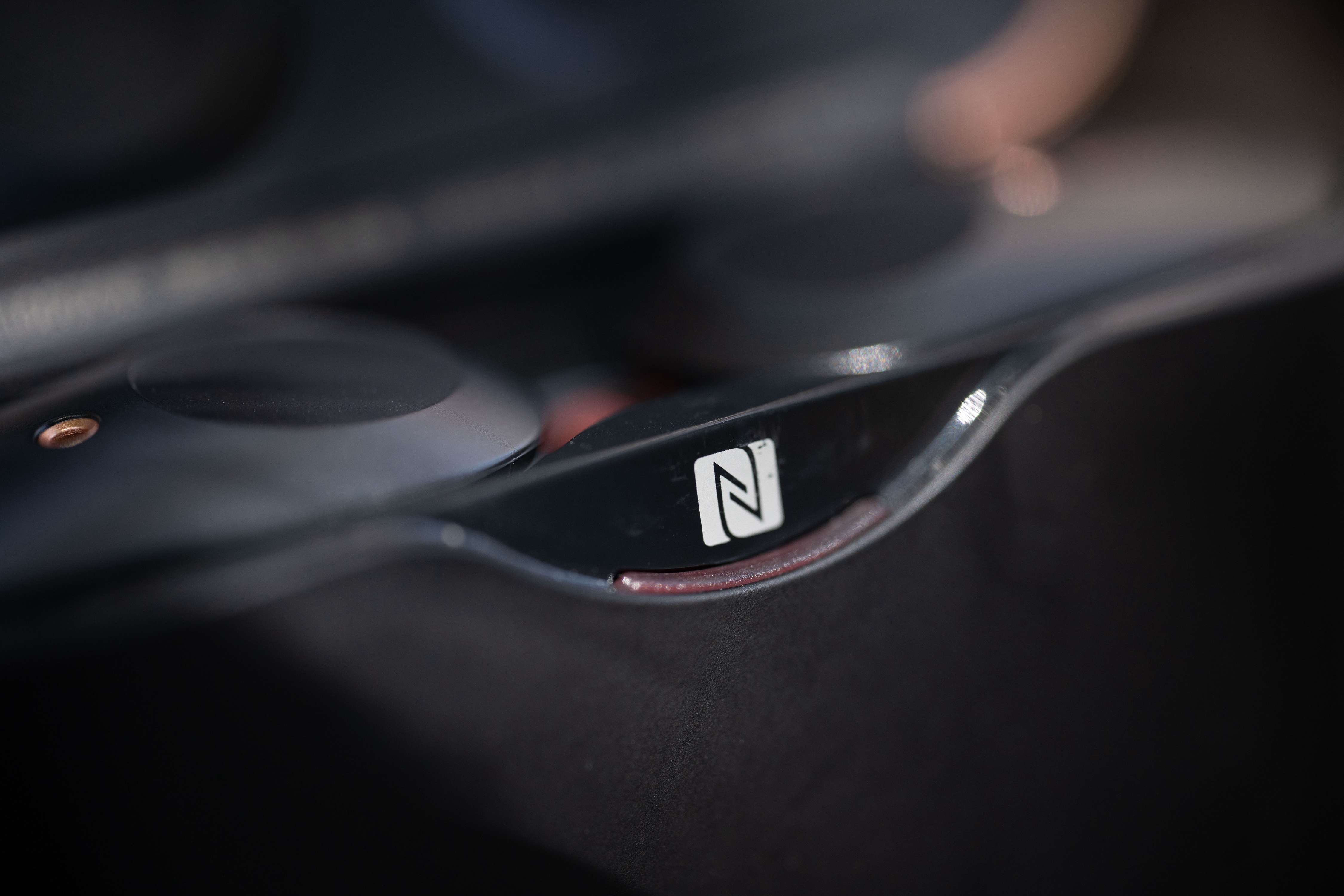 索尼wf1000xm3头戴式测评,索尼wf-1000xm3官方讲解