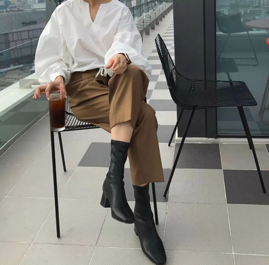 2019流行这几款靴子气质显瘦,2021年百搭好看的靴子