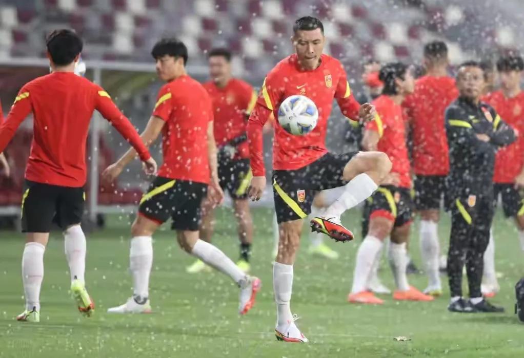 国足2002与巴西对攻,国足世界杯和巴西打对攻