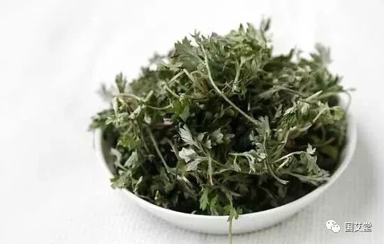 睡前泡脚是防脚寒的养生妙方,人泡脚的养生方法