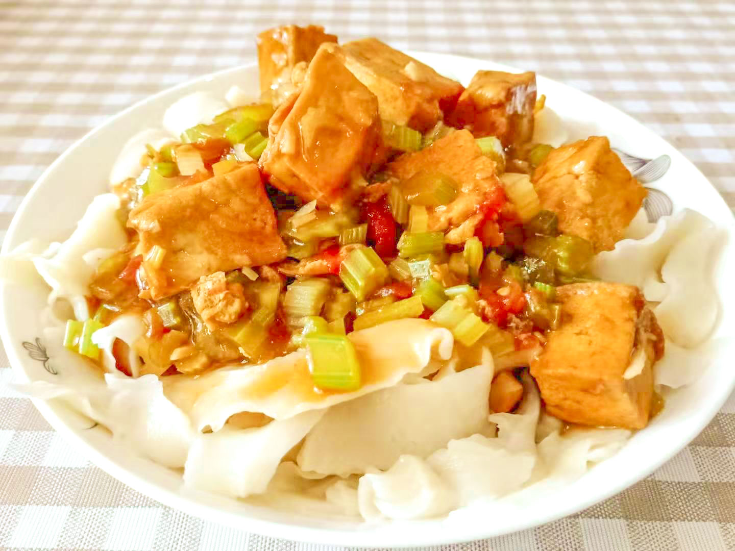 又滑又劲道的面条做法,自制面条筋道耐煮