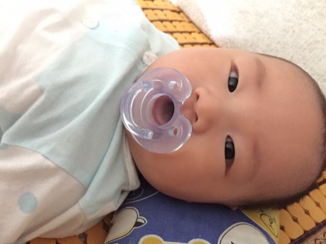 如何合理给宝宝使用安抚奶嘴,安抚奶嘴科学用法