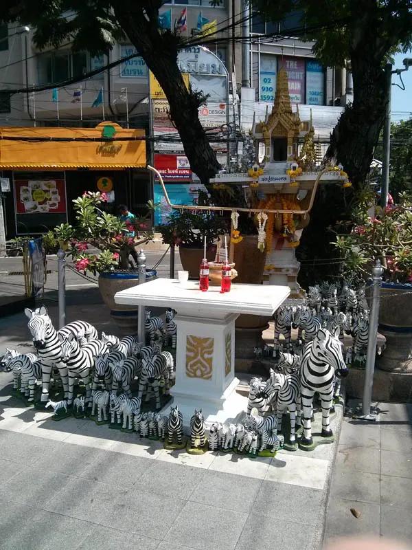 草莓芬达泰国,泰国路边的东西千万不要乱捡