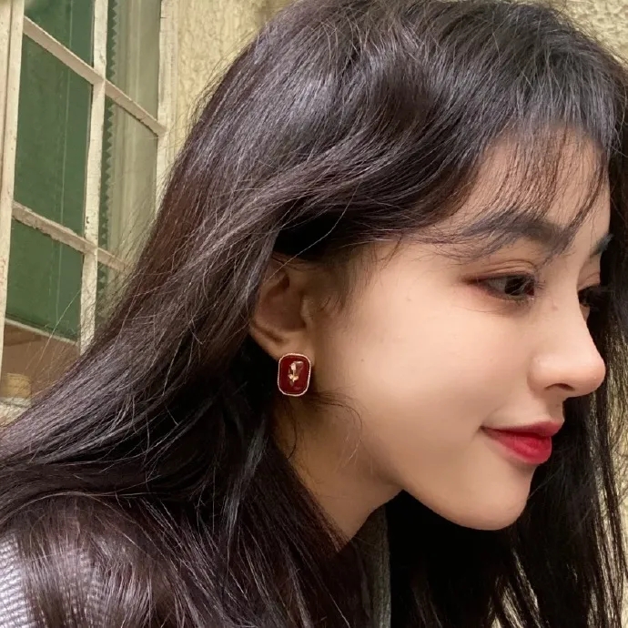 天生皮肤黑的女人,保持5个好习惯,能让皮肤焕然一新越来越水灵