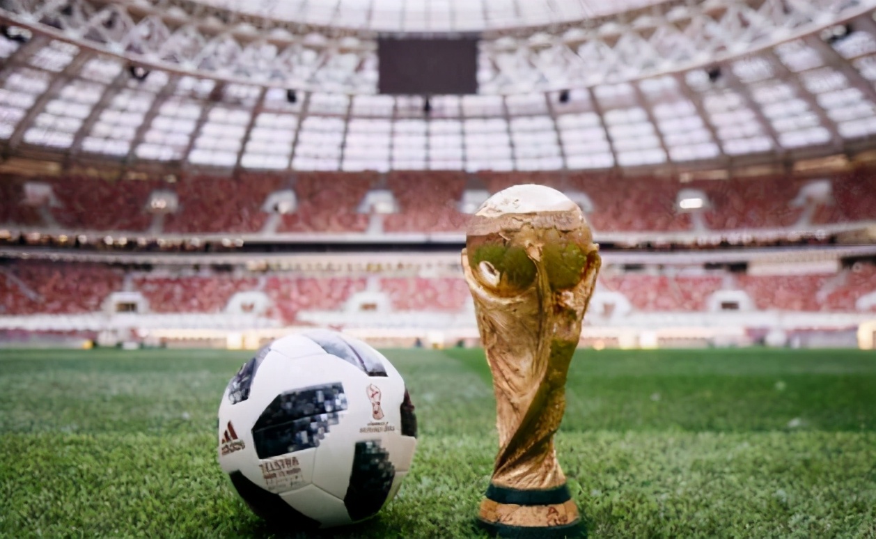 致命的乌龙球：他在世界杯上踢了个乌龙球，回国后被球迷乱枪打死