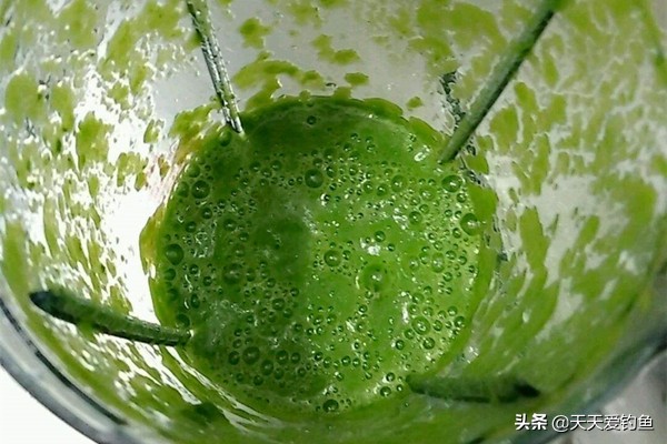 抛竿钓鲢鳙怎么饵料老跑水面上去,钓鲢鳙怎么抛竿饵料不容易掉