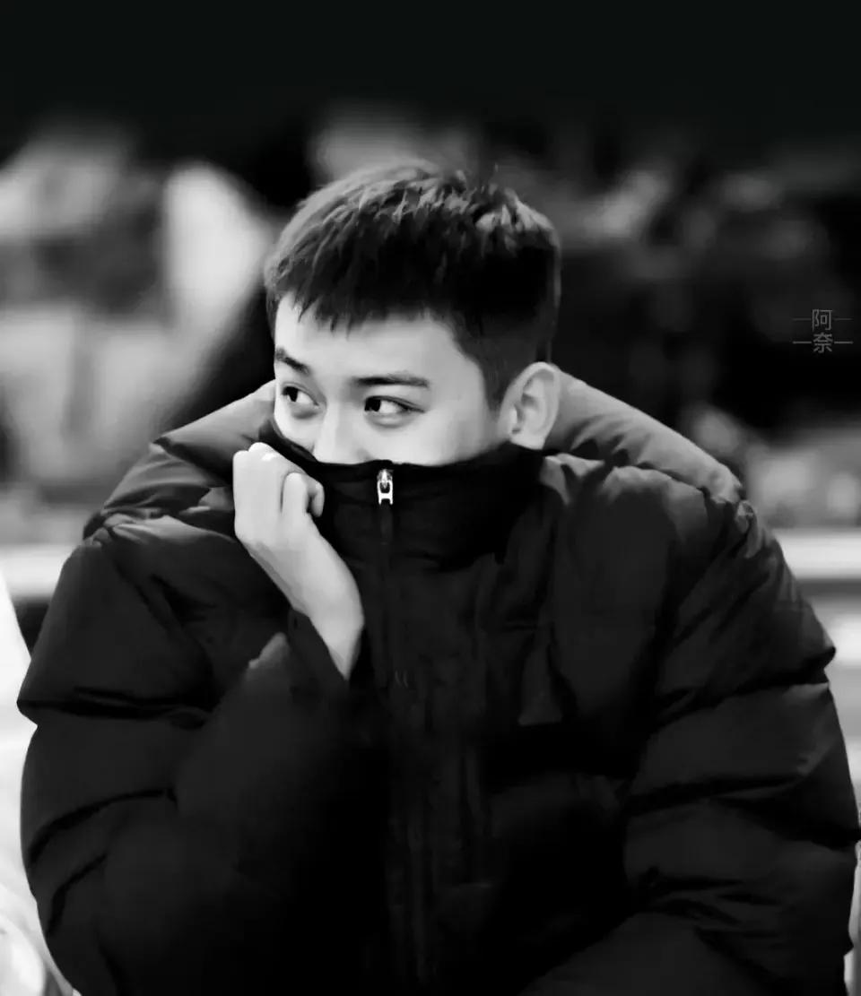 193cm体坛第一帅哥爆红，颜值惊艳：他要出道，男明星就哭吧