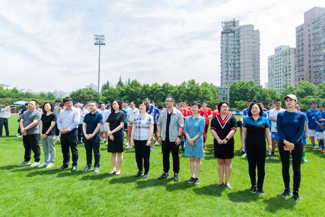 128场比赛，450粒进球！首届“漕开发•虹梅创新杯”企业足球邀请赛圆满闭幕！