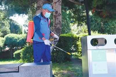 努力建设高质量发展高品质生活示范区和平一家人创卫攻坚忙