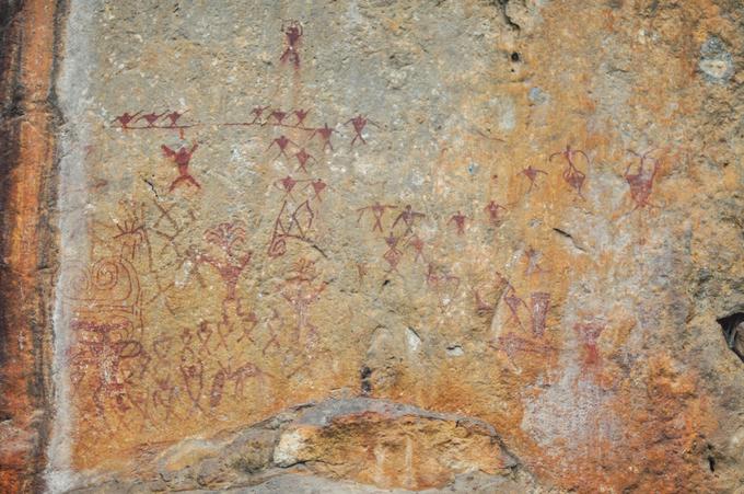 沧源原始部落图,沧源翁丁原始部落的历史讲解