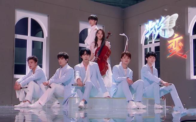 人前是巨星，人后是赚钱工具？这7位明星的爹妈，堪比“吸血鬼”