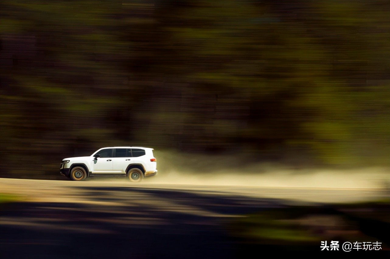 丰田陆地巡洋舰lc3002023最新款,2022款丰田陆地巡洋舰300