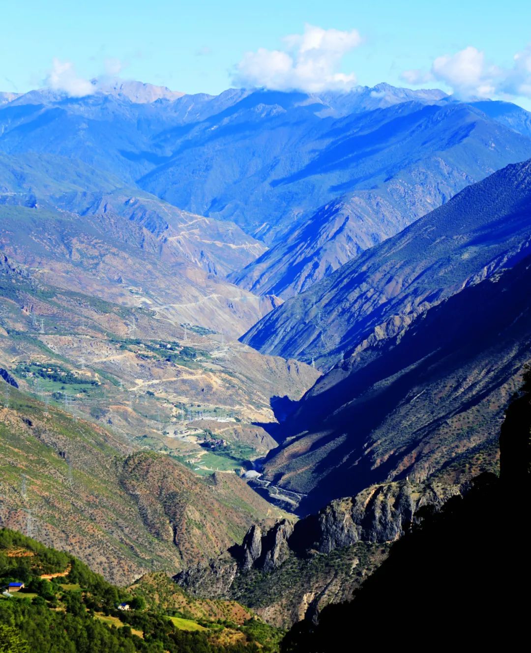 洛克徒步木里到稻城翻的是哪座山,秘境四川甘孜