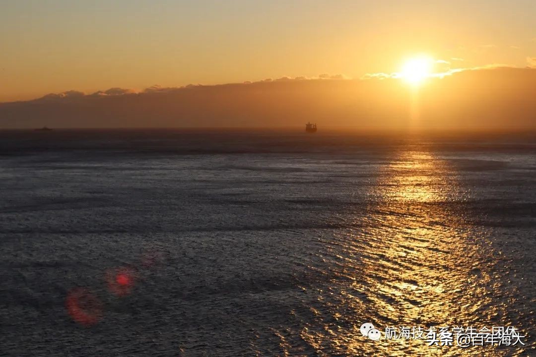 这个小妮不简单,乡下丫头不简单