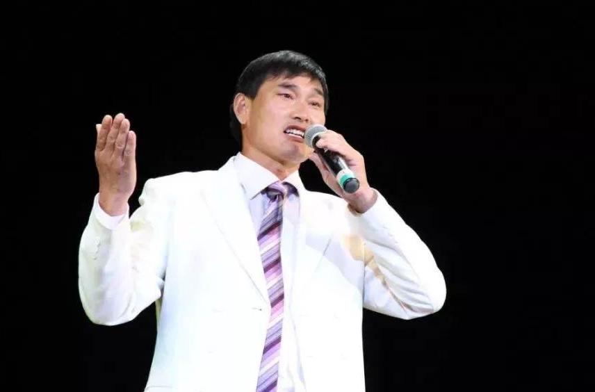 大衣哥品酒,大衣哥当评委被调侃