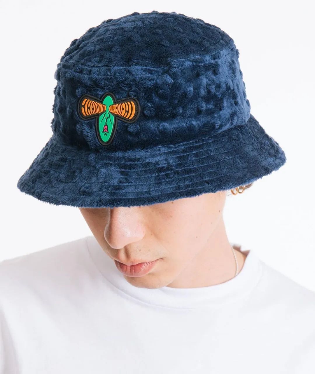 欧阳娜娜同款潮流品牌,欧阳娜娜同款联名卫衣