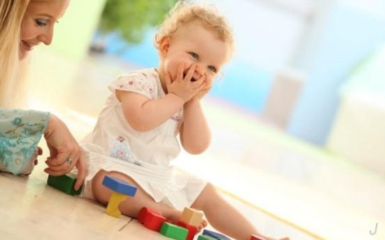 这个年龄就把孩子送幼儿园，长大容易自卑