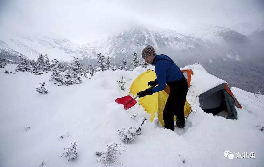 冬季小木屋户外露营,东北冬季户外露营