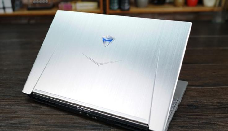 机械师f117和雷神911哪个性价比高,机械师f117高清图赏