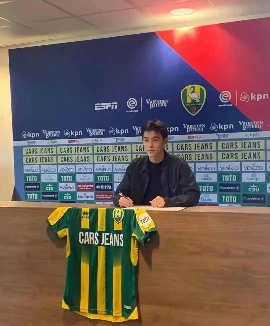 足球界陈冠希爆红,足坛中的陈冠希