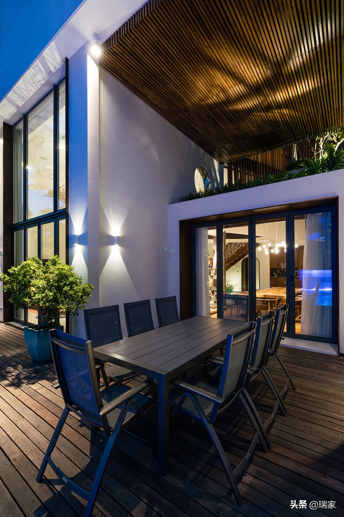 极简到极致的别墅,很多人向往的别墅