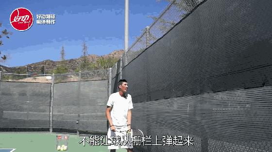 发球教学入门零基础击球时机,发球击球点怎样控制