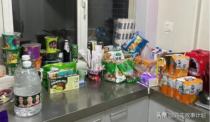 环球影城附近租赁魔法袍和魔法棒,环球影城入园后还能租借魔法袍吗