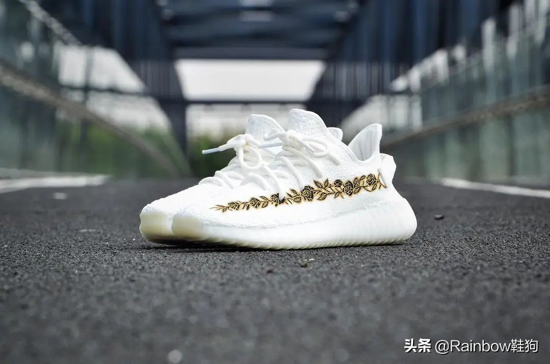 适合学生党入手的yeezy350 (推荐夏天入手的yeezy350)